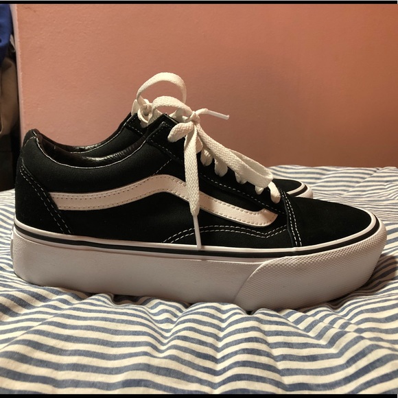 Vans Shoes - Vans OLD SKOOL PLATFORM Worn Once!!